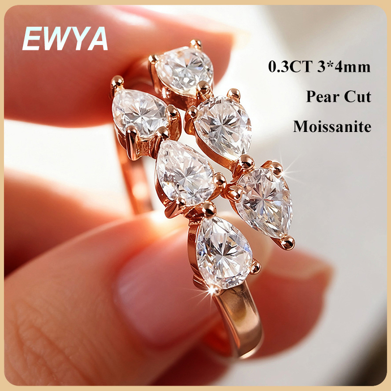 Statement Cocktail Ring - EWYA 페어컷 3*4mm 0.3캐럿 모이사나이트 반지