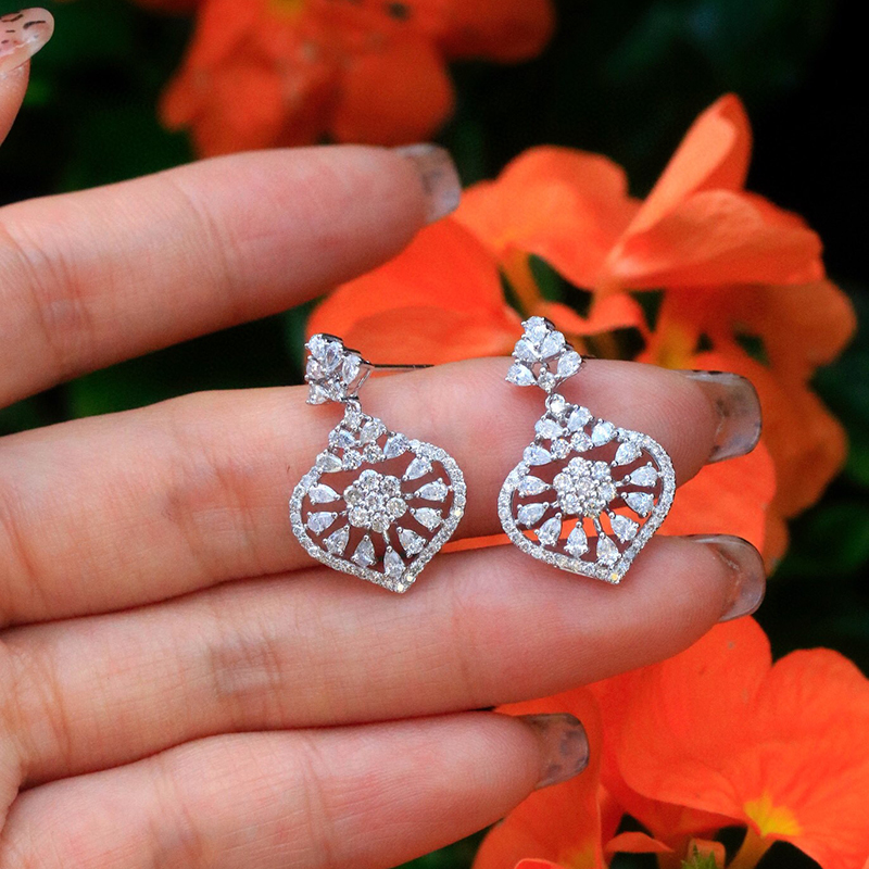 Aazuo 18K 솔리드 화이트 골드 리얼 천연 다이아 - Diamond Stud Earrings 리뷰 및 가격
