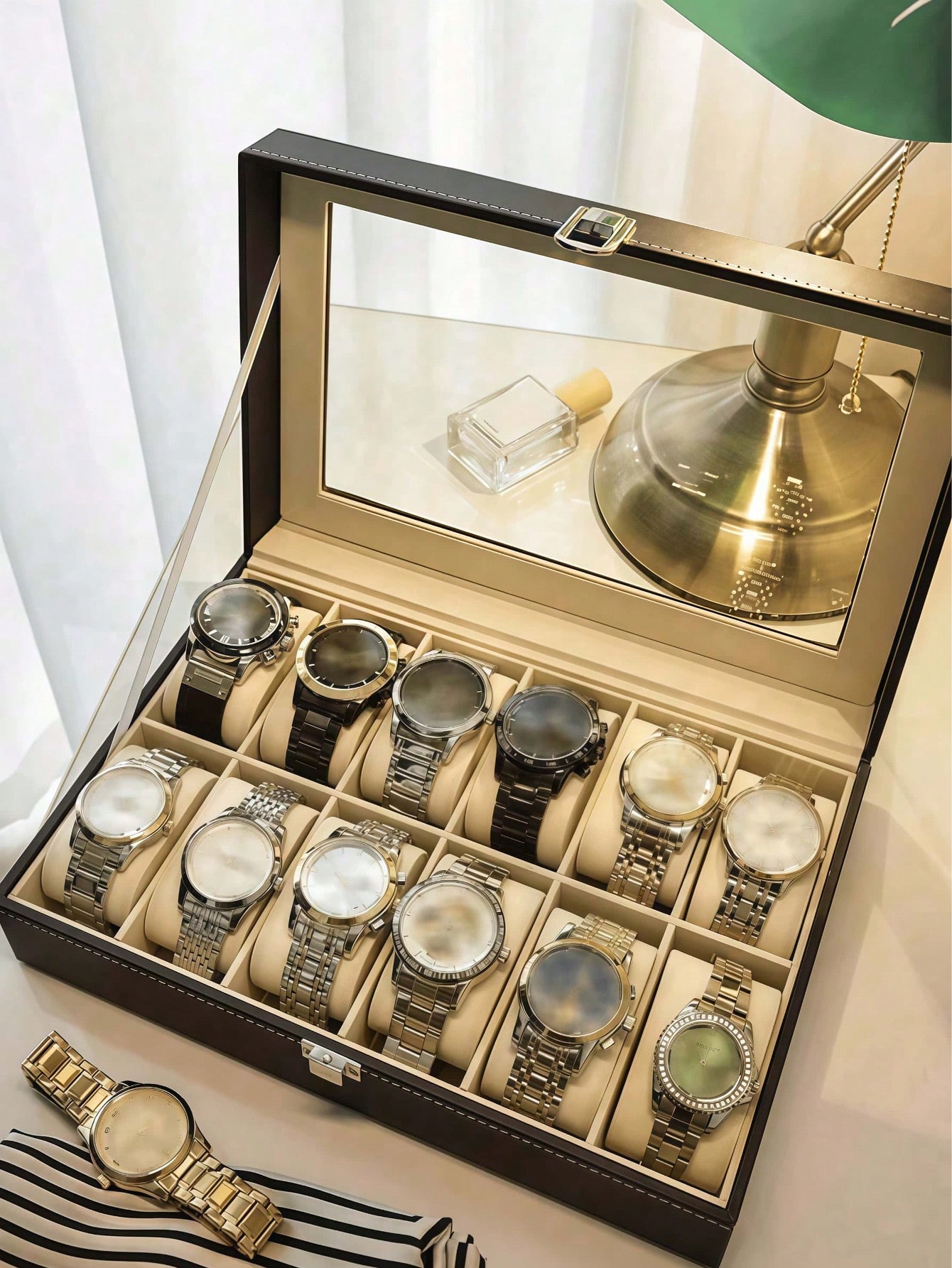 잠금장치가 있는 가죽 시계 상자, 대용량 시계 진열 케 - Jewelry Watches Box 리뷰 및 가격